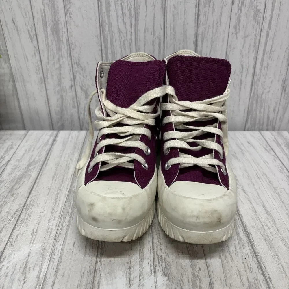 Womens Size 7 Converse Chuck Taylor Platform Plum Sneakers